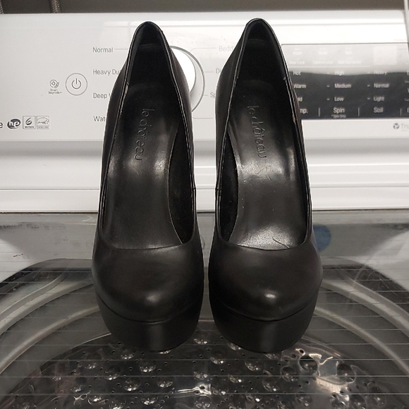 Black Platform Pumps - Picture 1 of 7